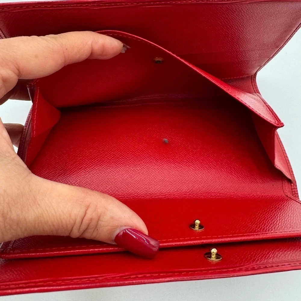 Authentic Louis Vuitton Red Epi Leather Porte Tresor International Wallet